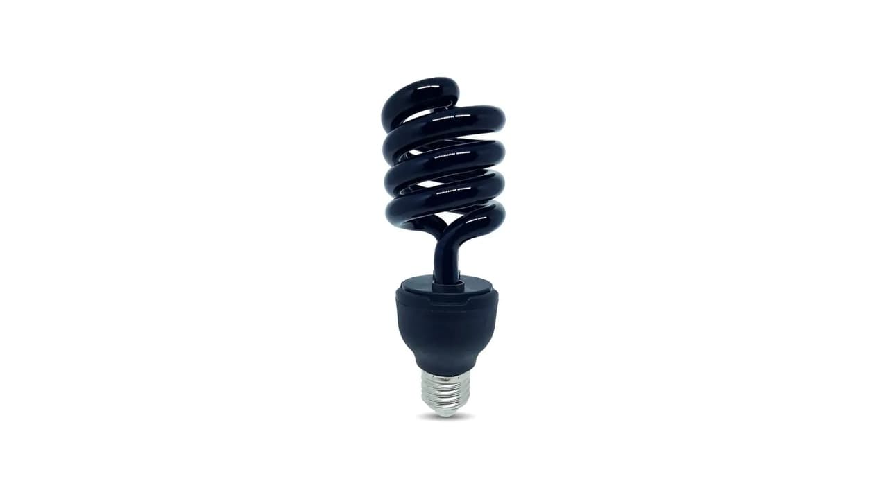 Qual a Melhor Luz Negra para Festa? 7 Opções para Brilho Neon Perfeito