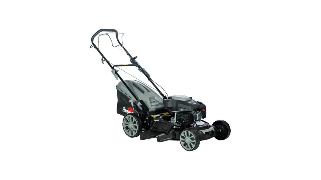 Qual a Melhor Cortador de Grama com Tração? Top 7 Modelos a Gasolina e Elétricos