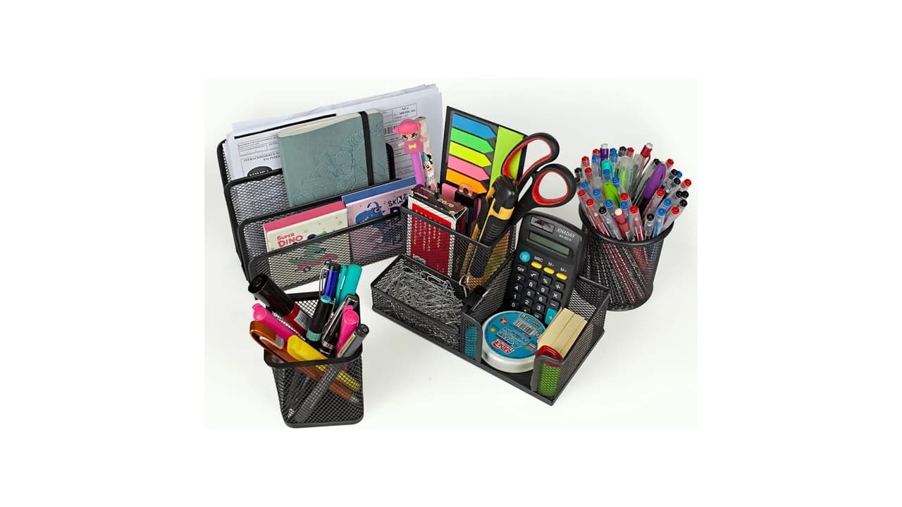 Qual a Melhor Mesa de Escritório? 13 Modelos em Metal, Plástico e MDF Testados